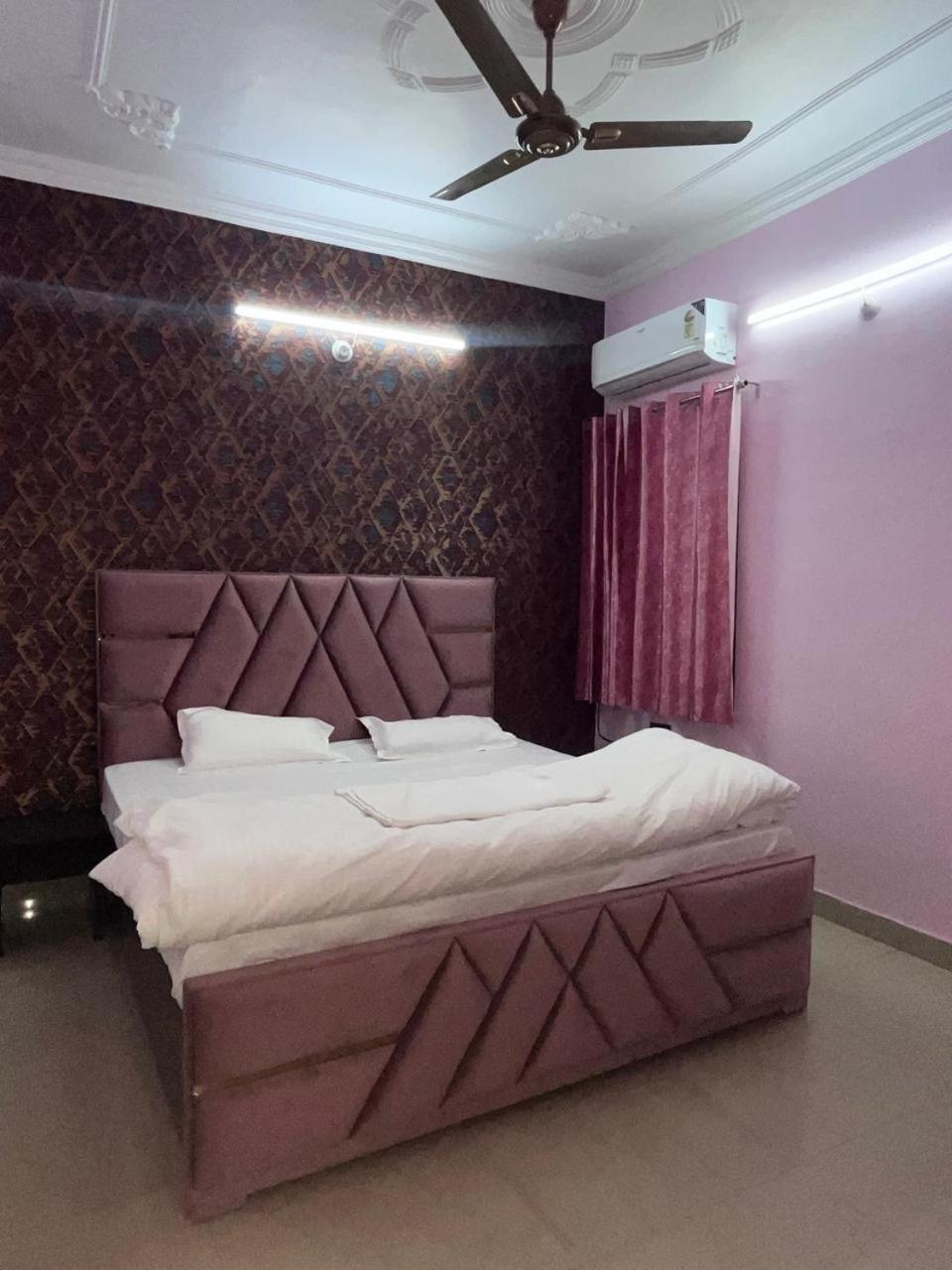 Kashi Anadam Bnb Varanasi Exterior photo