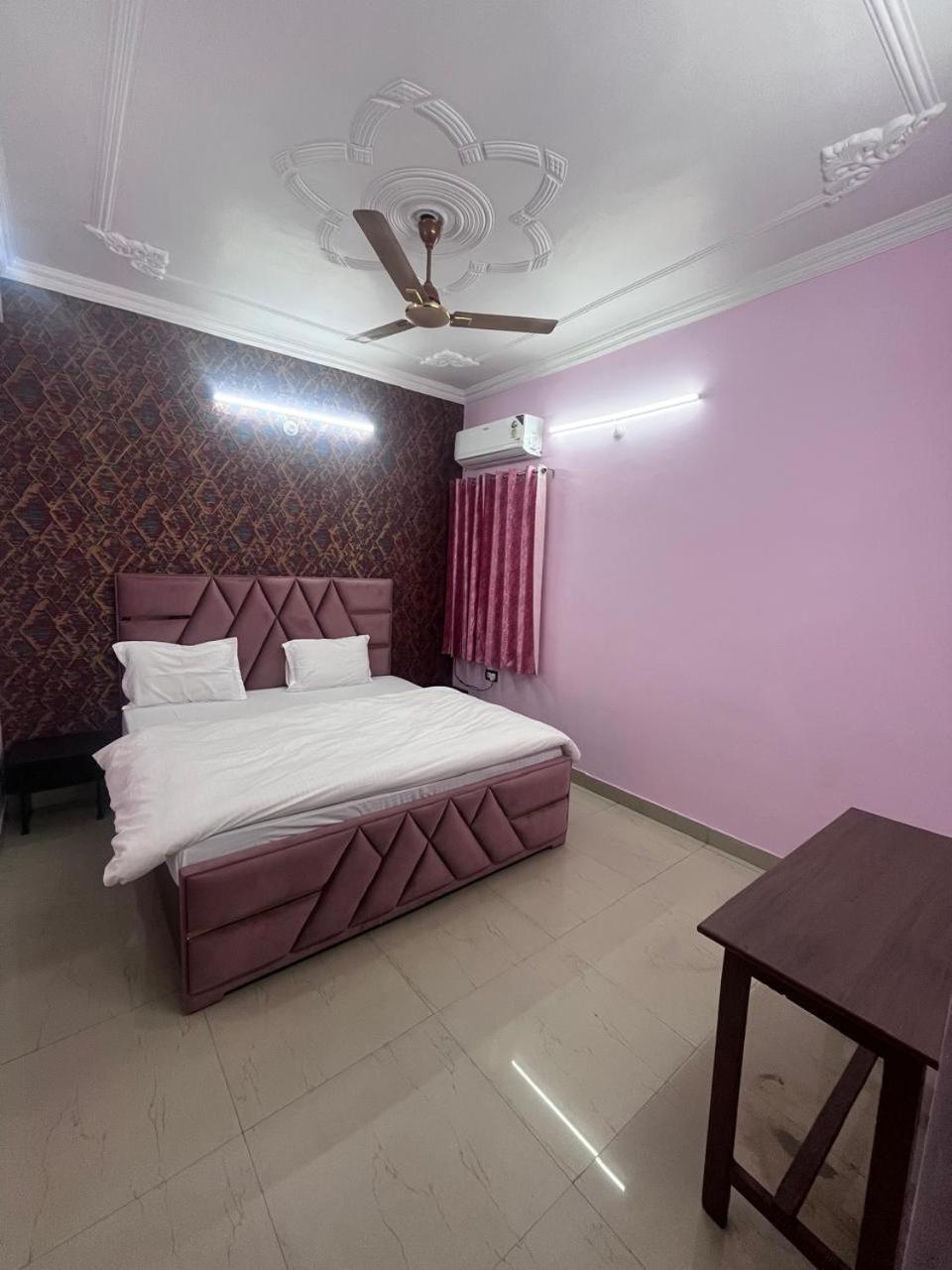 Kashi Anadam Bnb Varanasi Exterior photo